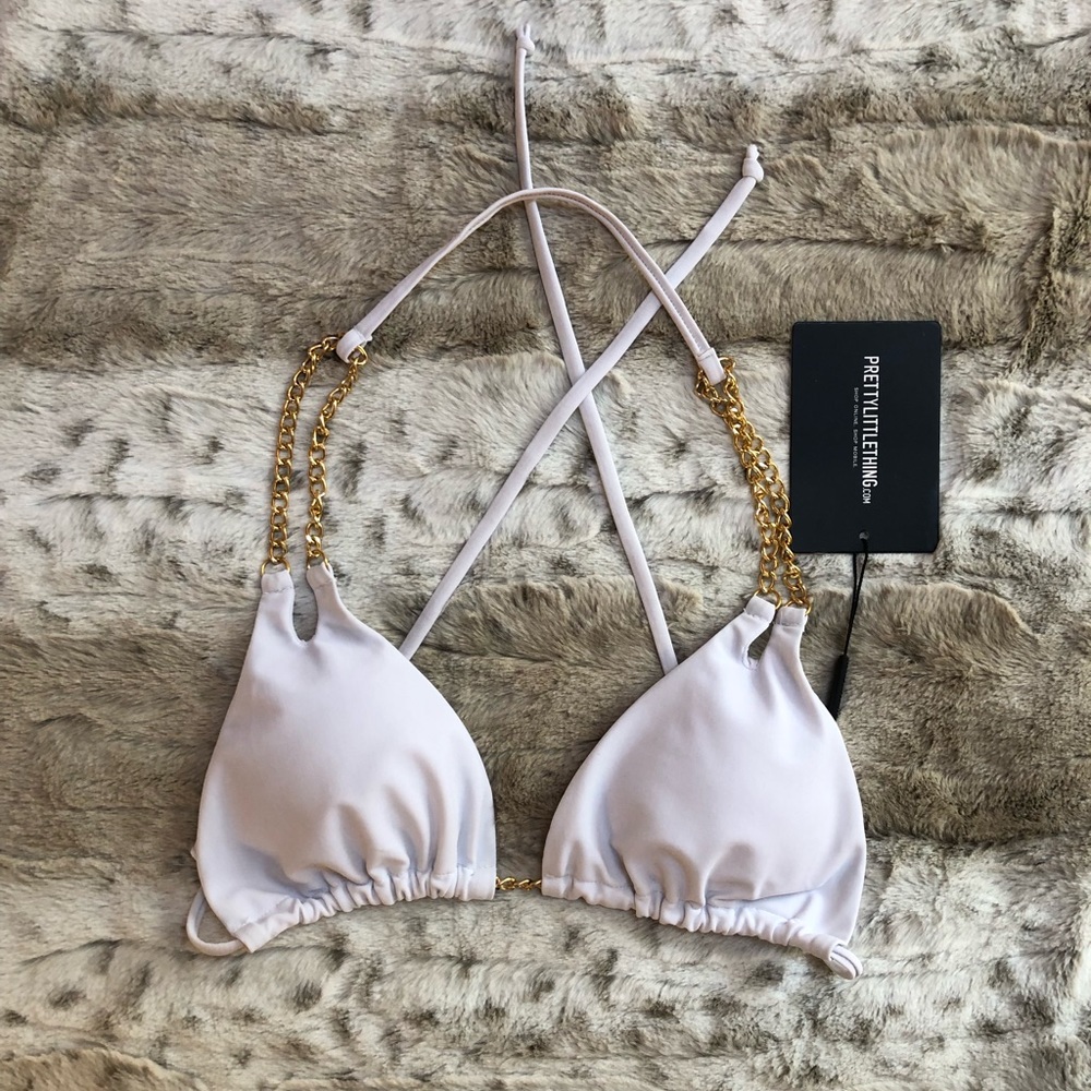 PRETTYLITTLETHING Women Junior White Chain Strap Triangle Bikini Top 6 Medium